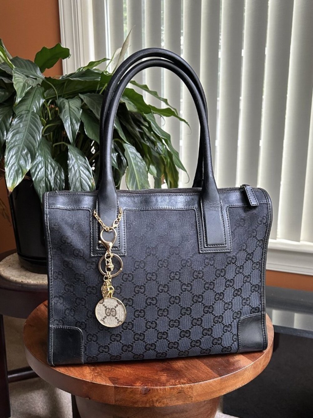 GUCCI GG Supreme Monogram Calfskin Tote, Black